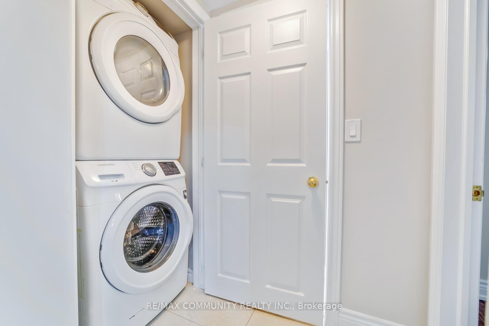 Photo 42 of 19 Stephenfrank Road, Scarborough, Bendale — HOMEH