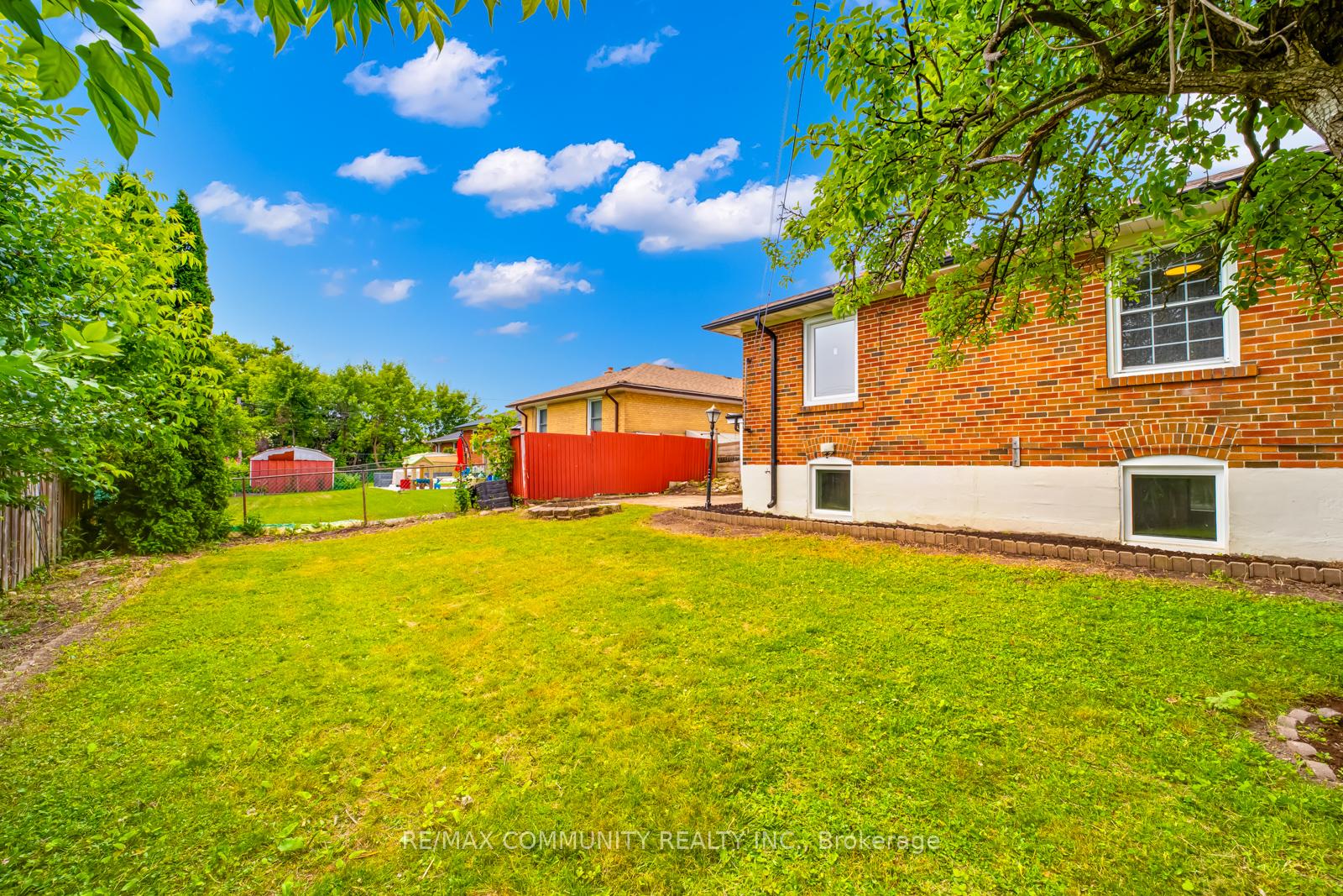 Photo 47 of 19 Stephenfrank Road, Scarborough, Bendale — HOMEH