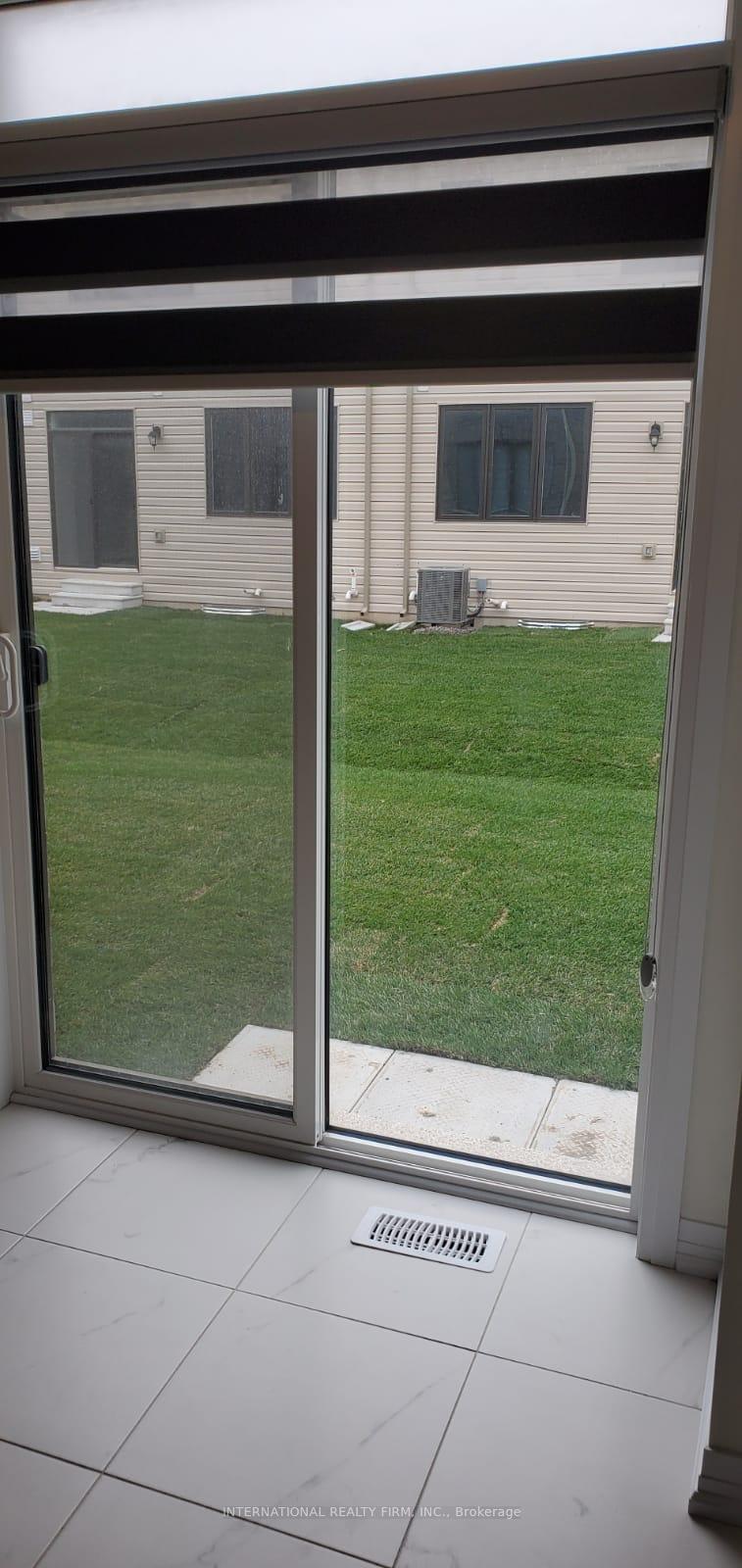 Photo 3 of 116 Brighton Lane, Thorold, Rolling Meadows — HOMEH