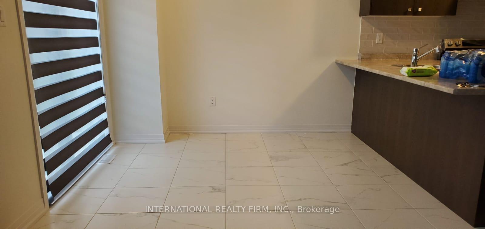 Photo 10 of 116 Brighton Lane, Thorold, Rolling Meadows — HOMEH