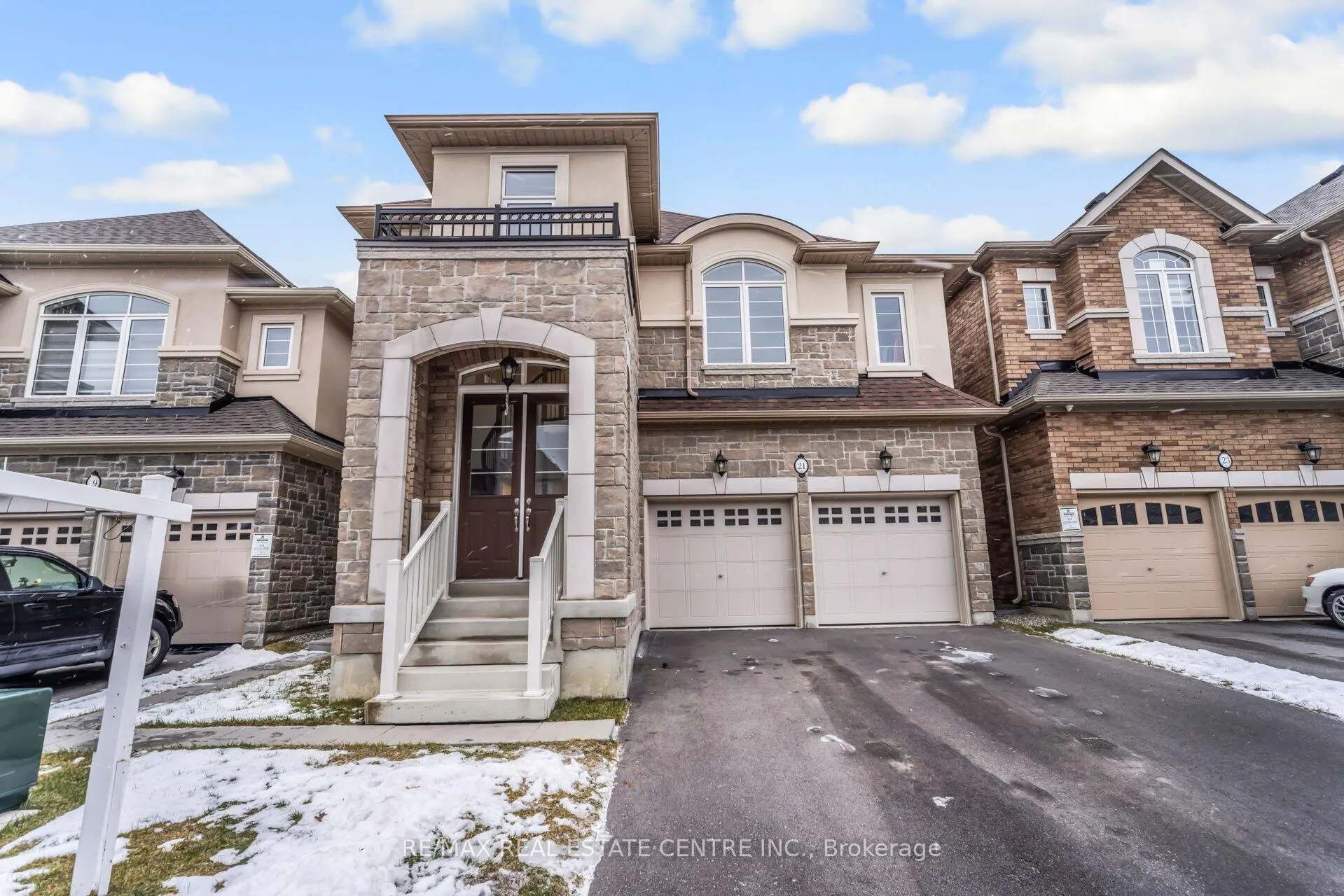Photo 1 of 21 Kambalda Road, Brampton, Northwest Brampton — HOMEH
