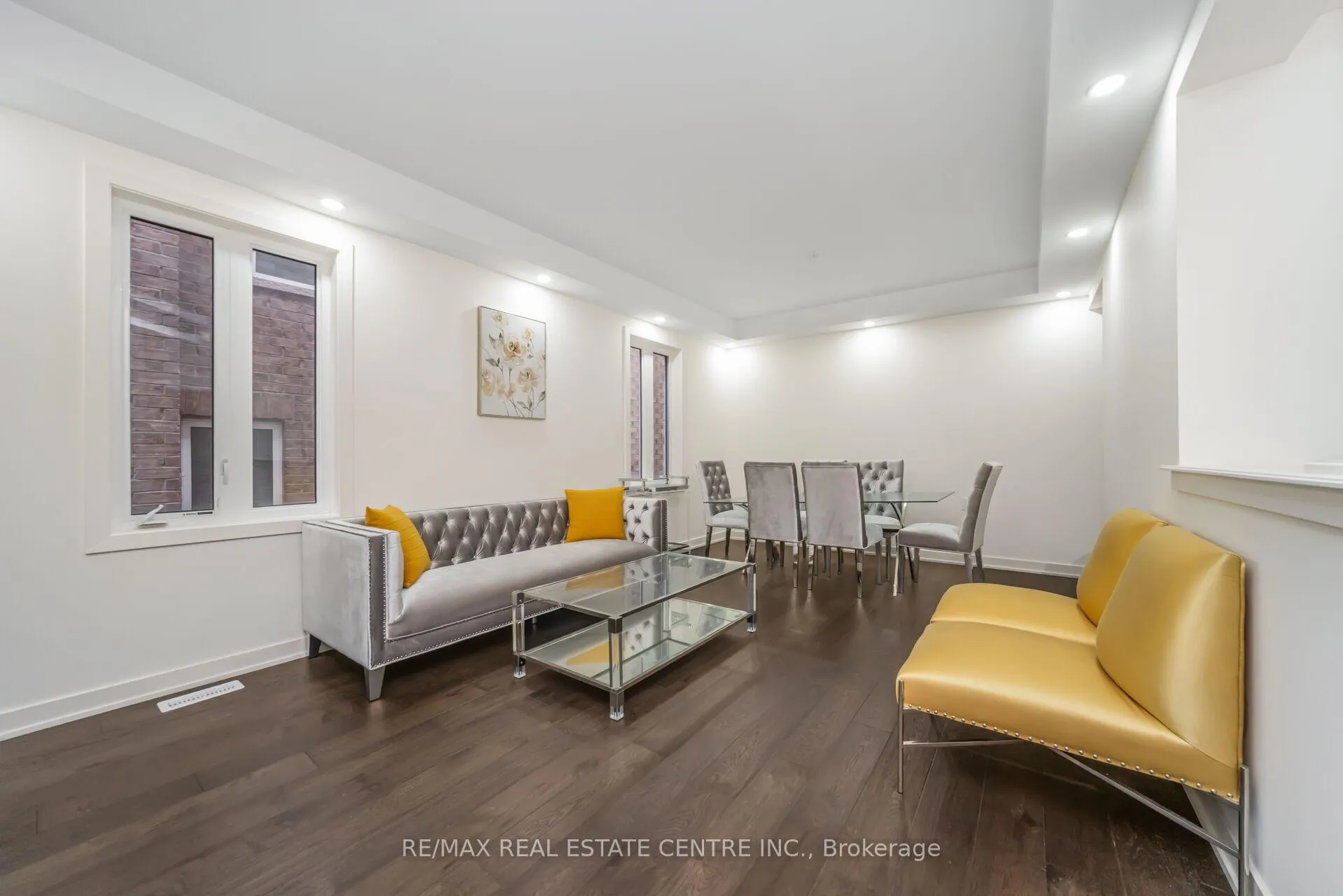 Photo 8 of 21 Kambalda Road, Brampton, Northwest Brampton — HOMEH