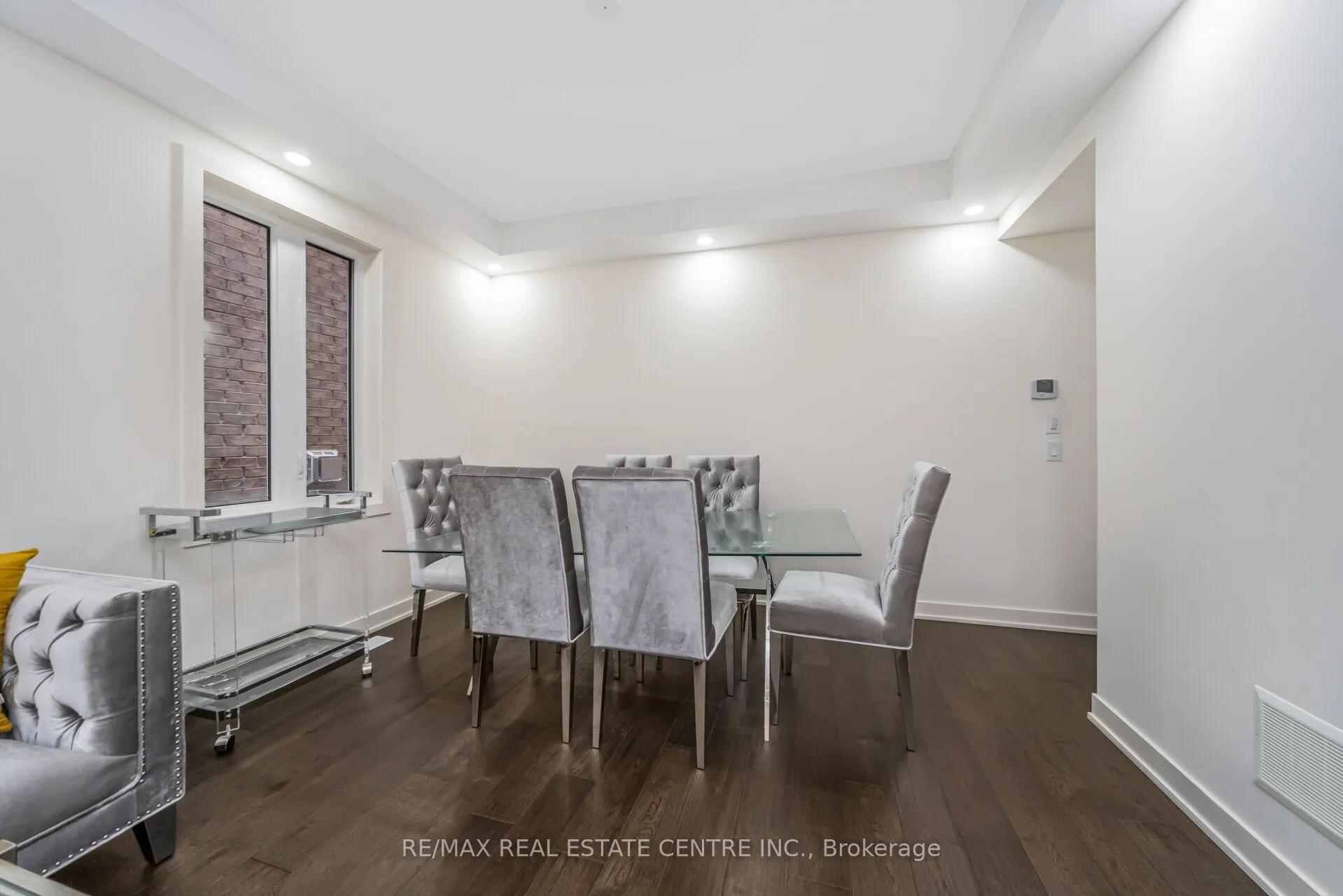Photo 9 of 21 Kambalda Road, Brampton, Northwest Brampton — HOMEH