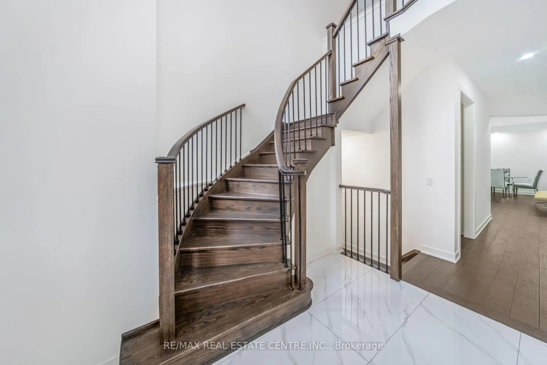 Photo 27 of 21 Kambalda Road, Brampton, Northwest Brampton — HOMEH