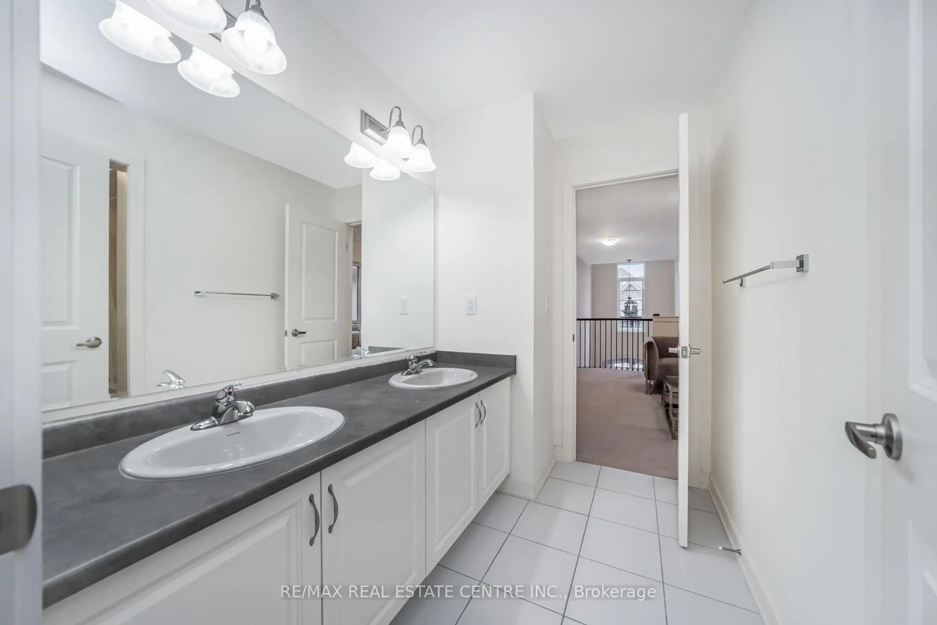 Photo 39 of 21 Kambalda Road, Brampton, Northwest Brampton — HOMEH