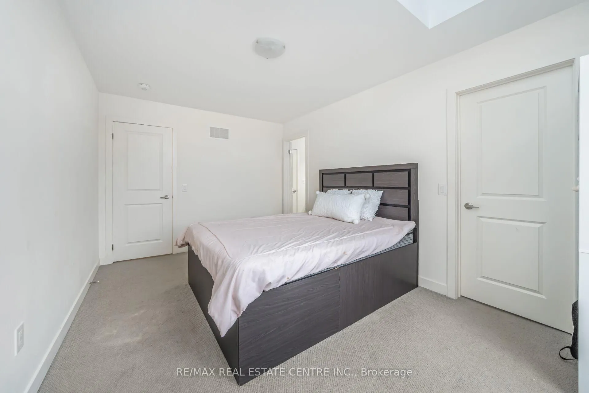 Photo 43 of 21 Kambalda Road, Brampton, Northwest Brampton — HOMEH