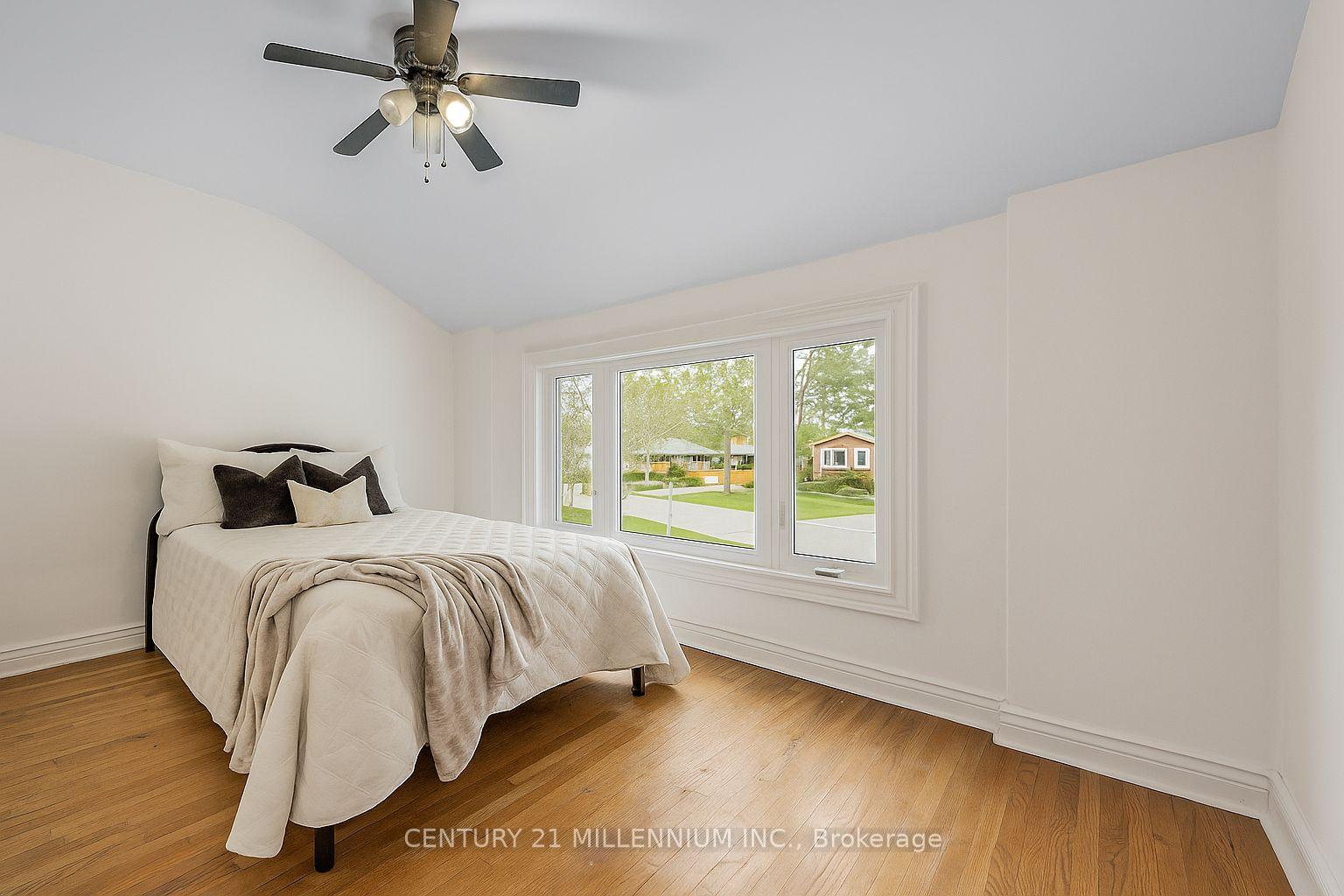 Photo 19 of 15 Benary Crescent, Scarborough, Woburn — HOMEH
