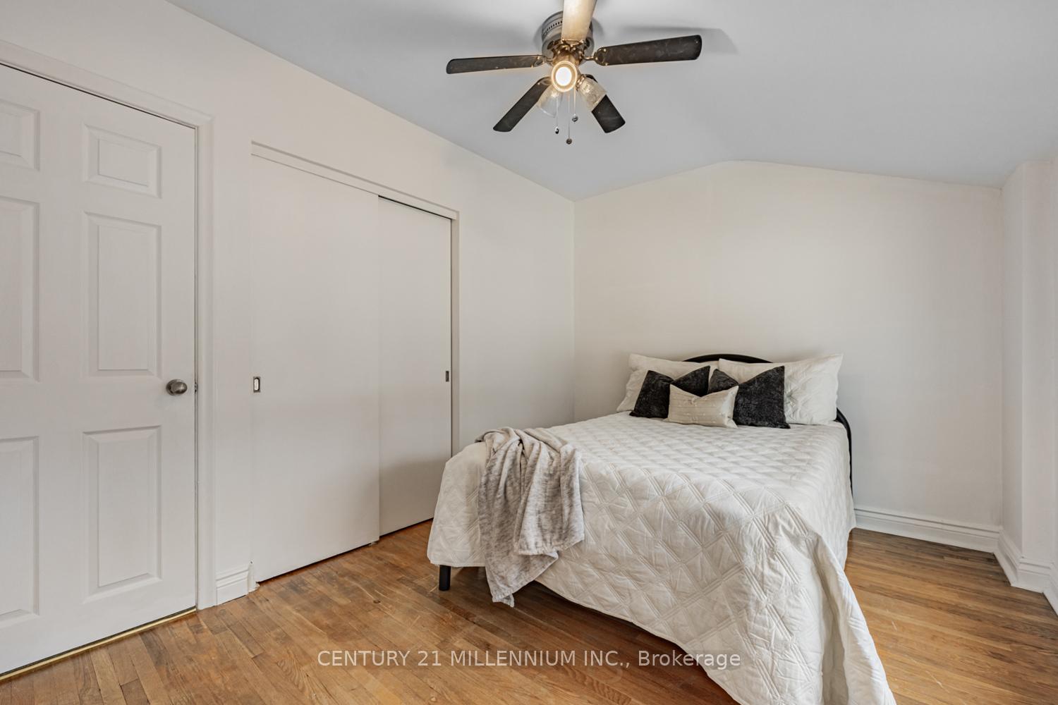 Photo 20 of 15 Benary Crescent, Scarborough, Woburn — HOMEH