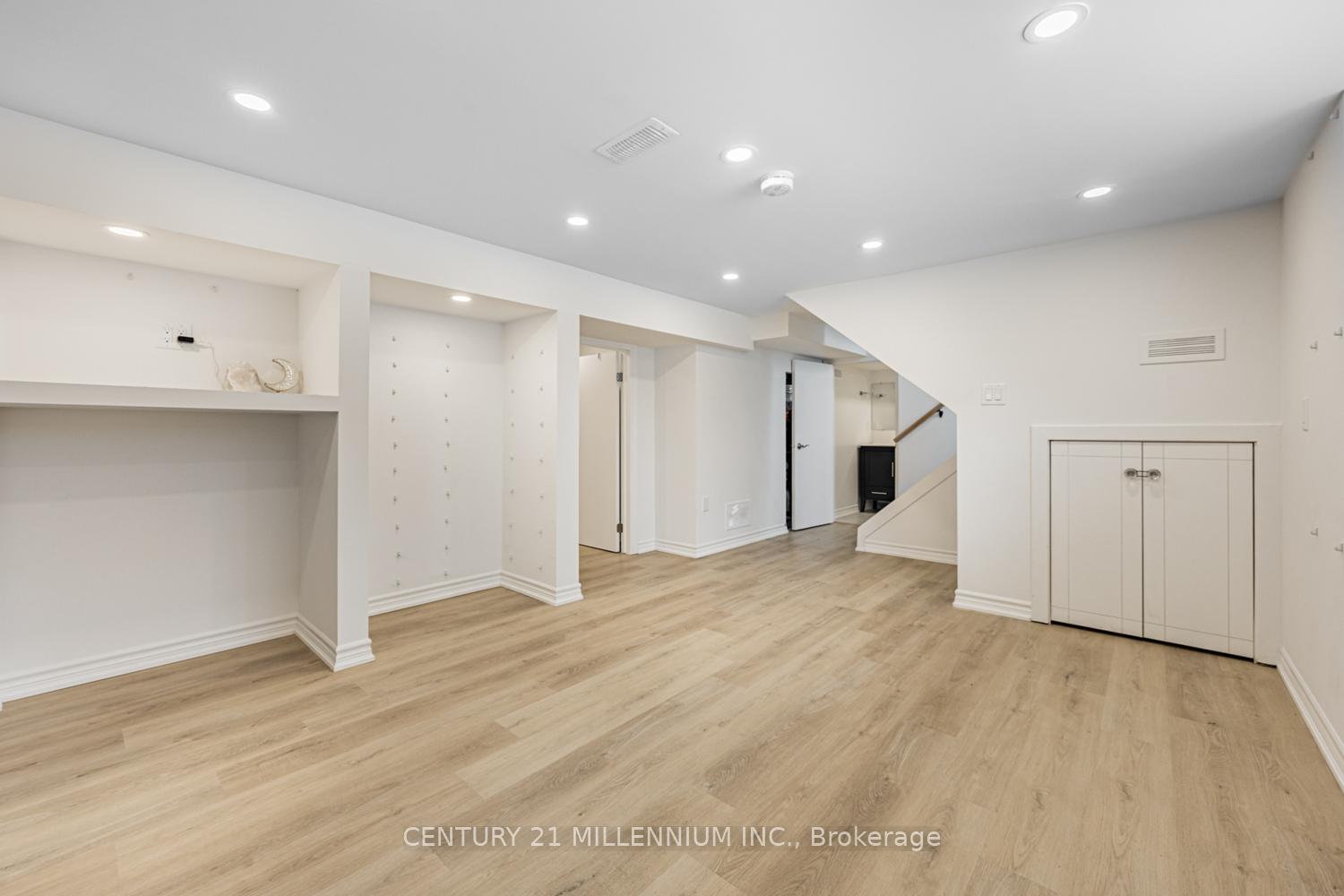 Photo 29 of 15 Benary Crescent, Scarborough, Woburn — HOMEH