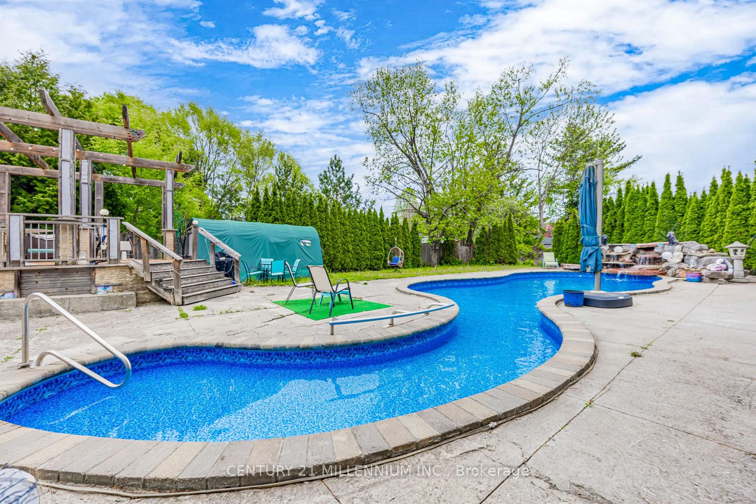 Photo 40 of 15 Benary Crescent, Scarborough, Woburn — HOMEH