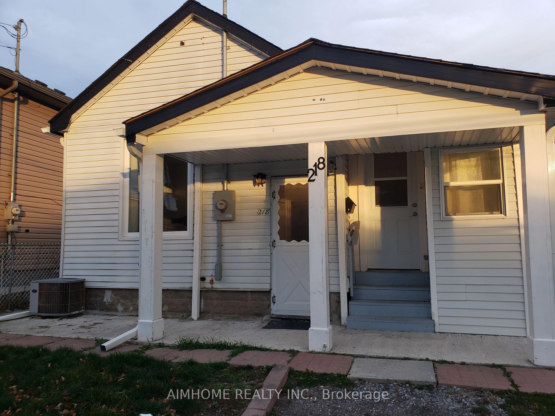 Front of 218 Morton Street