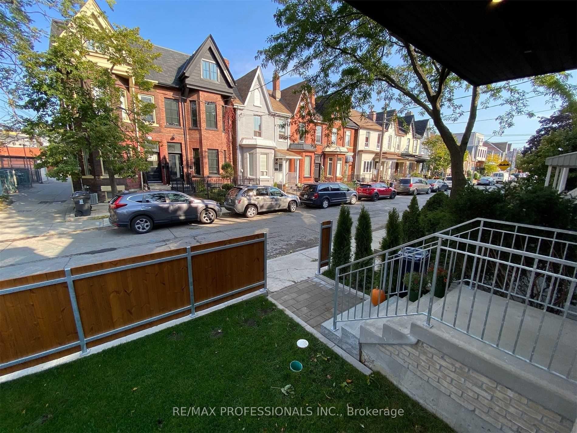 Photo 3 of Unit A, 41 Rolyat Street, Toronto, Trinity-Bellwoods — HOMEH