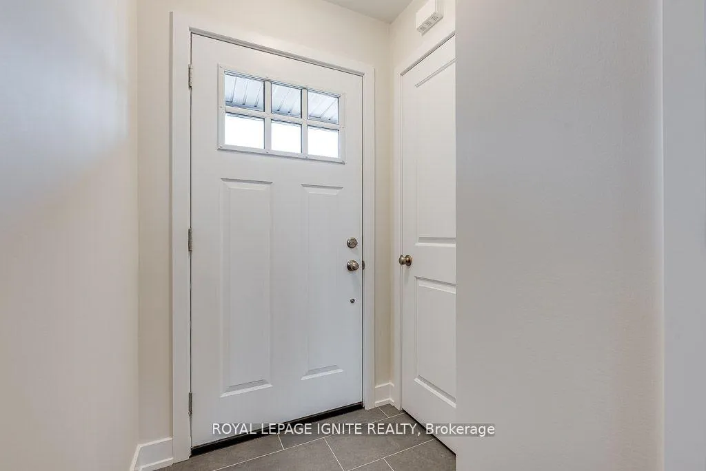 Photo 4 of 23 Margaret Graham Terrace, Smiths Falls — HOMEH