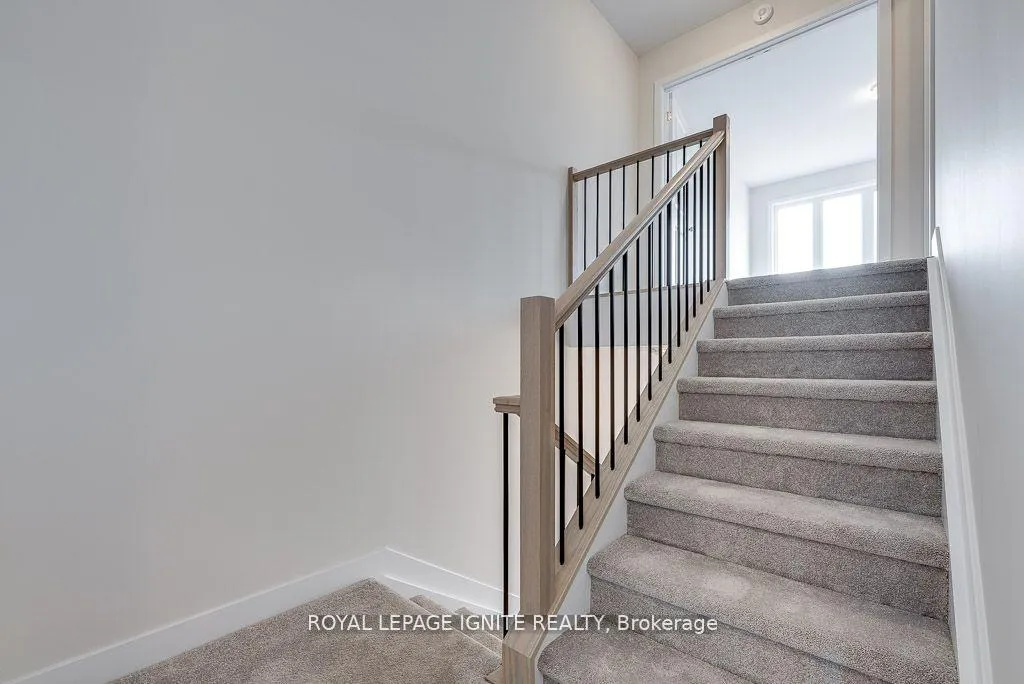 Photo 18 of 23 Margaret Graham Terrace, Smiths Falls — HOMEH