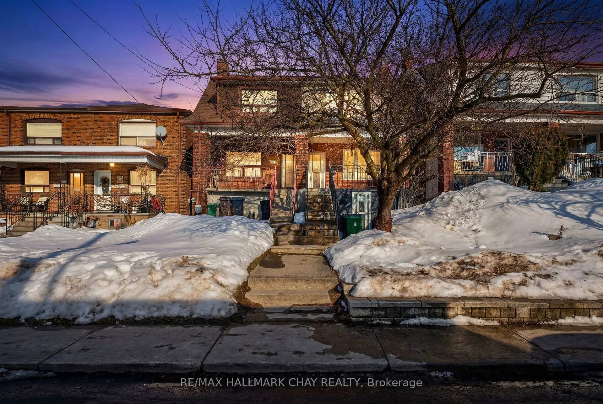 Front of Unit Lower, 45 Caledonia Road