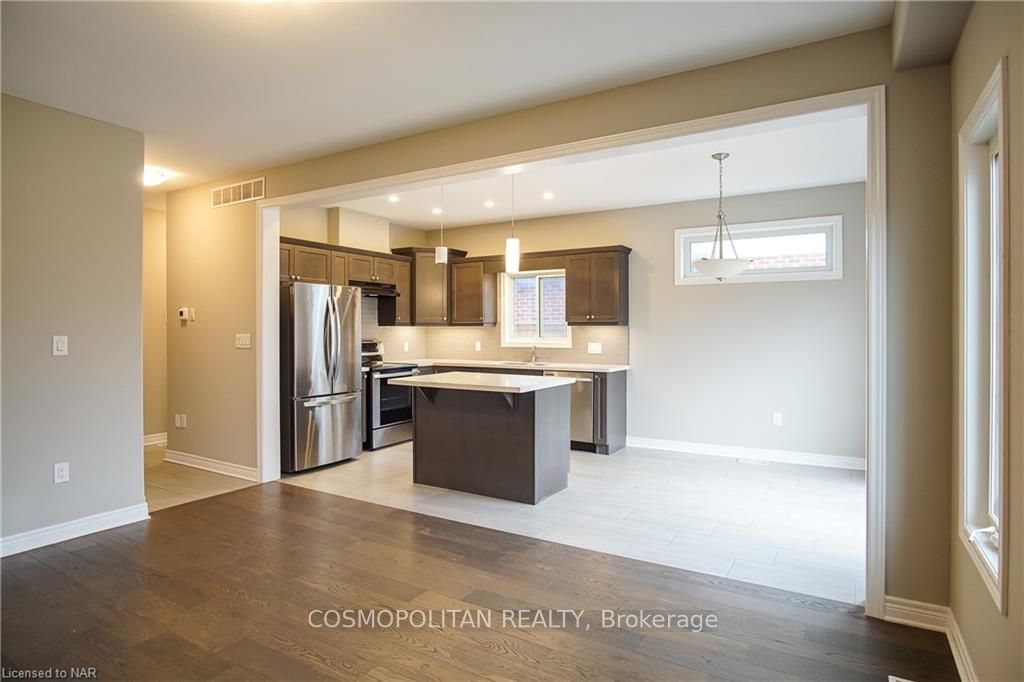 Photo 5 of 25 Cinnamon Street, Thorold, Rolling Meadows — HOMEH