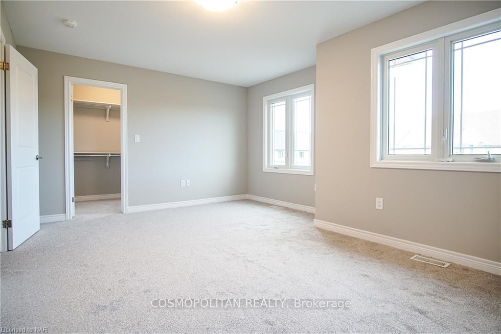 Photo 10 of 25 Cinnamon Street, Thorold, Rolling Meadows — HOMEH