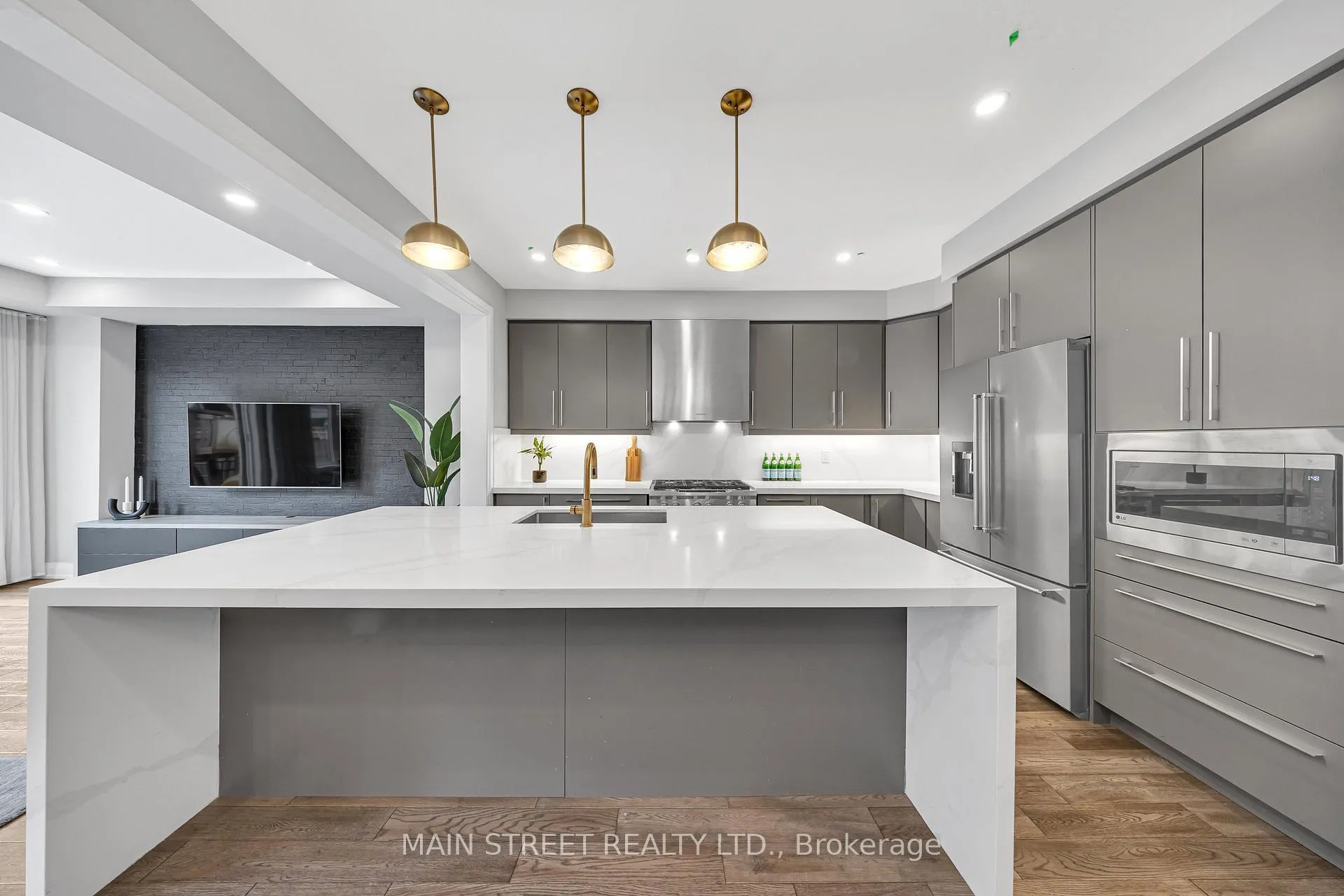 Photo 11 of 6 Vaudeville Drive, Etobicoke, Alderwood — HOMEH