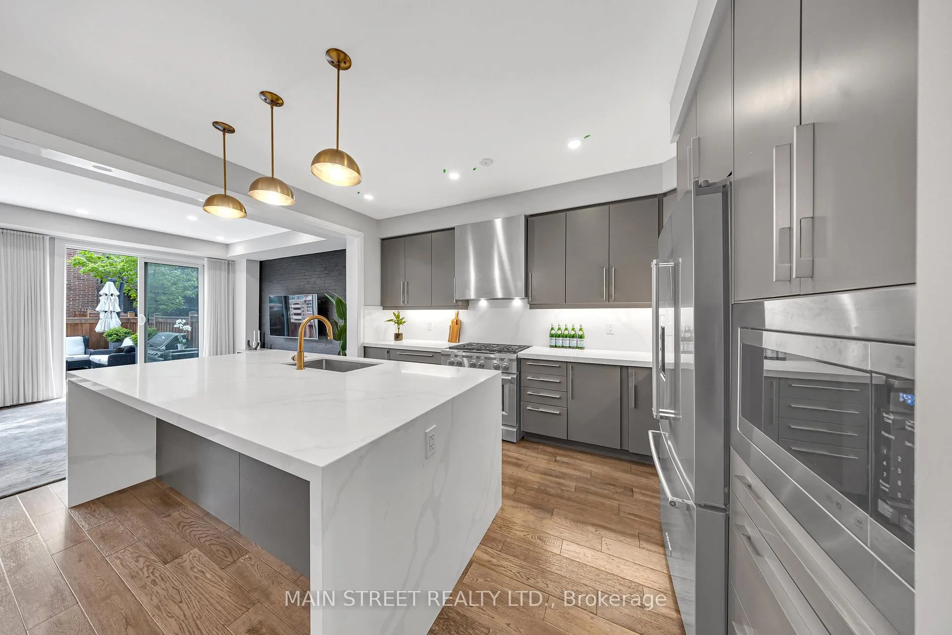 Photo 12 of 6 Vaudeville Drive, Etobicoke, Alderwood — HOMEH
