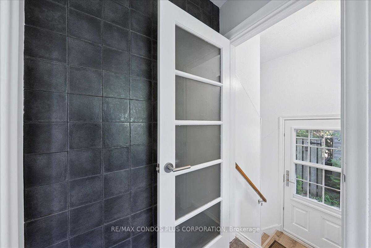 Photo 19 of 11 Ridgemoor Avenue, Scarborough, Birchcliffe-Cliffside — HOMEH