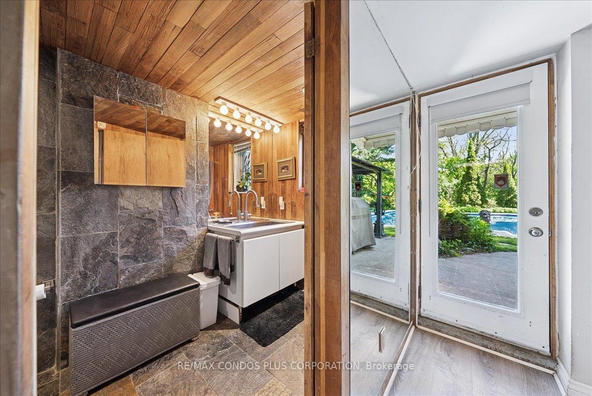 Photo 24 of 11 Ridgemoor Avenue, Scarborough, Birchcliffe-Cliffside — HOMEH