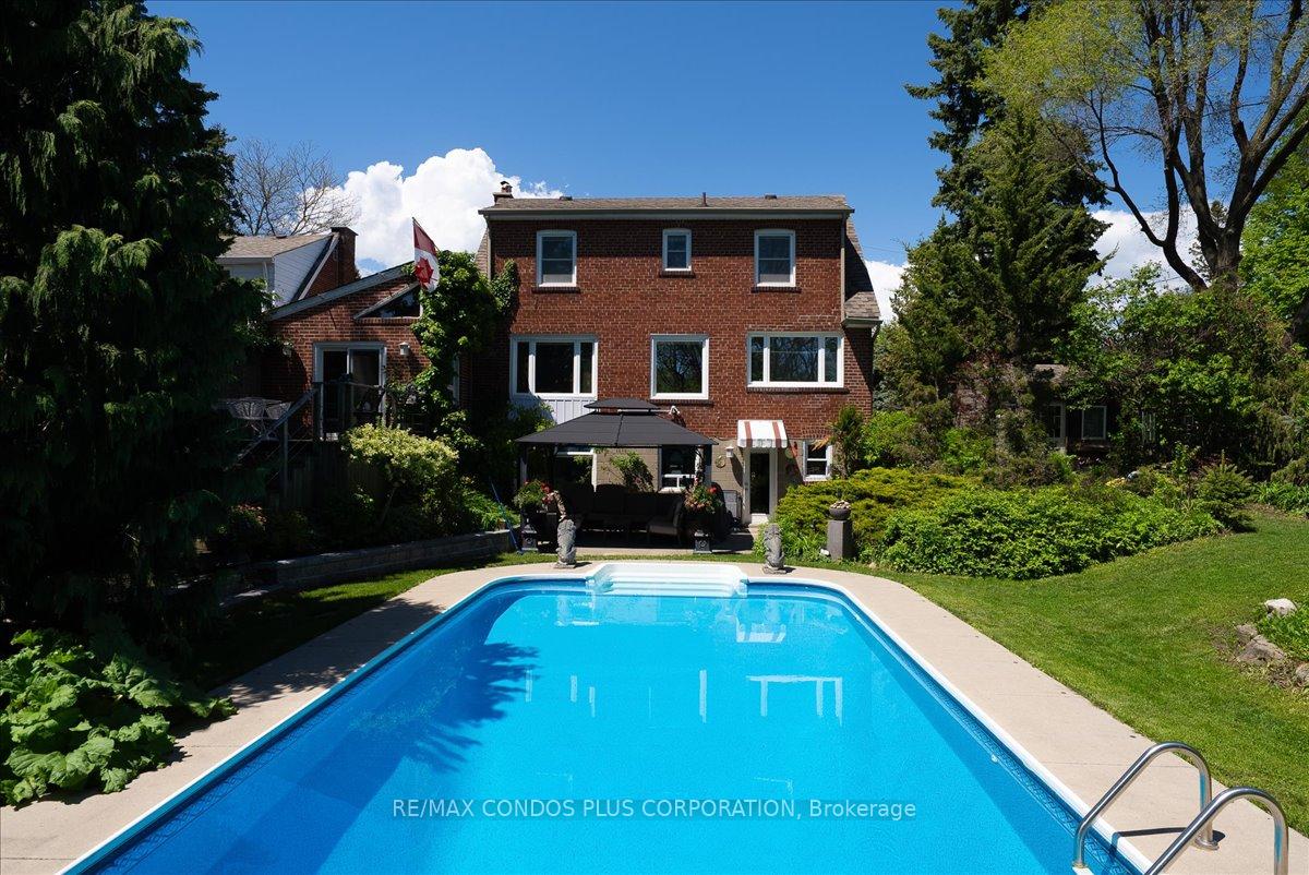 Photo 26 of 11 Ridgemoor Avenue, Scarborough, Birchcliffe-Cliffside — HOMEH
