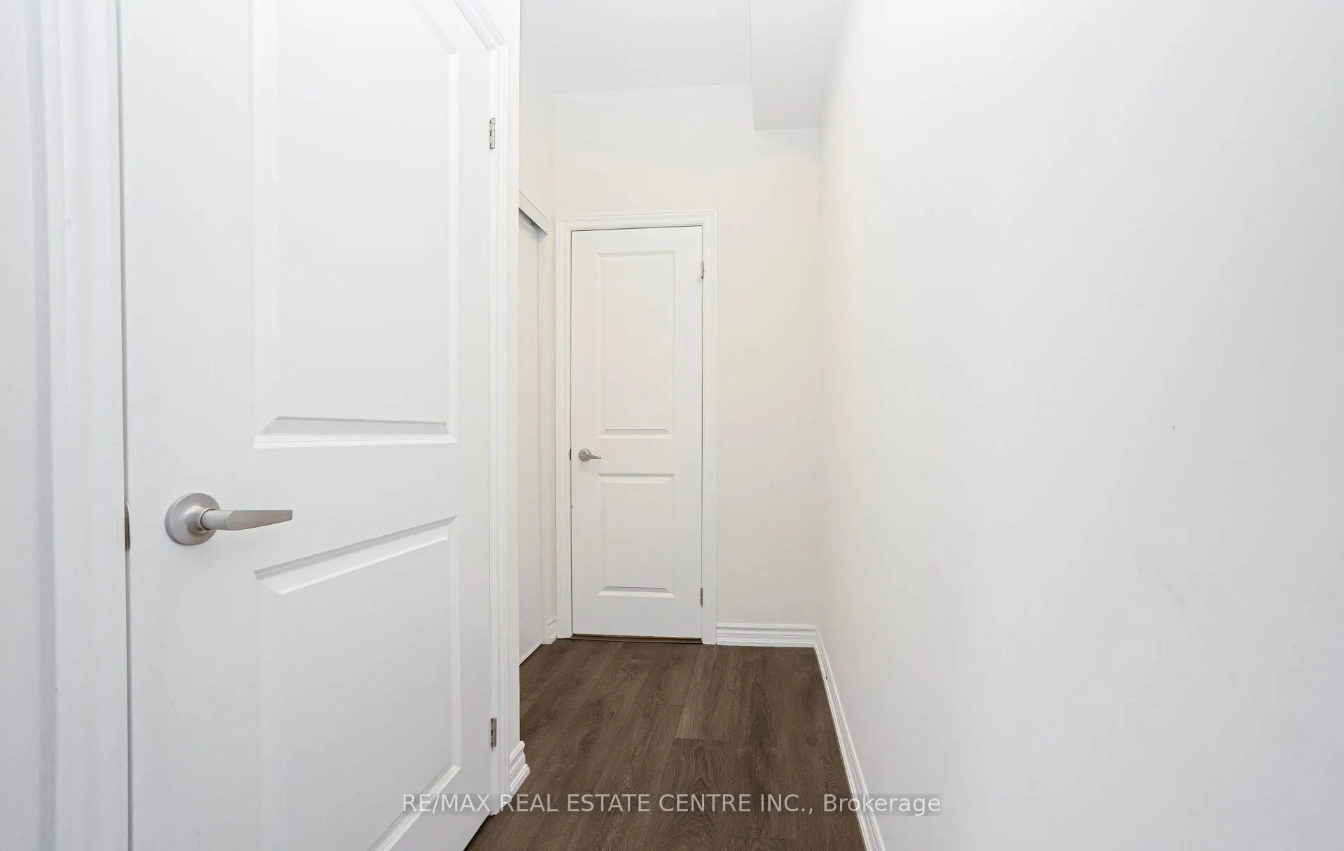 Photo 8 of Unit 43, 45 Knotsberry Circle, Brampton, Bram West — HOMEH