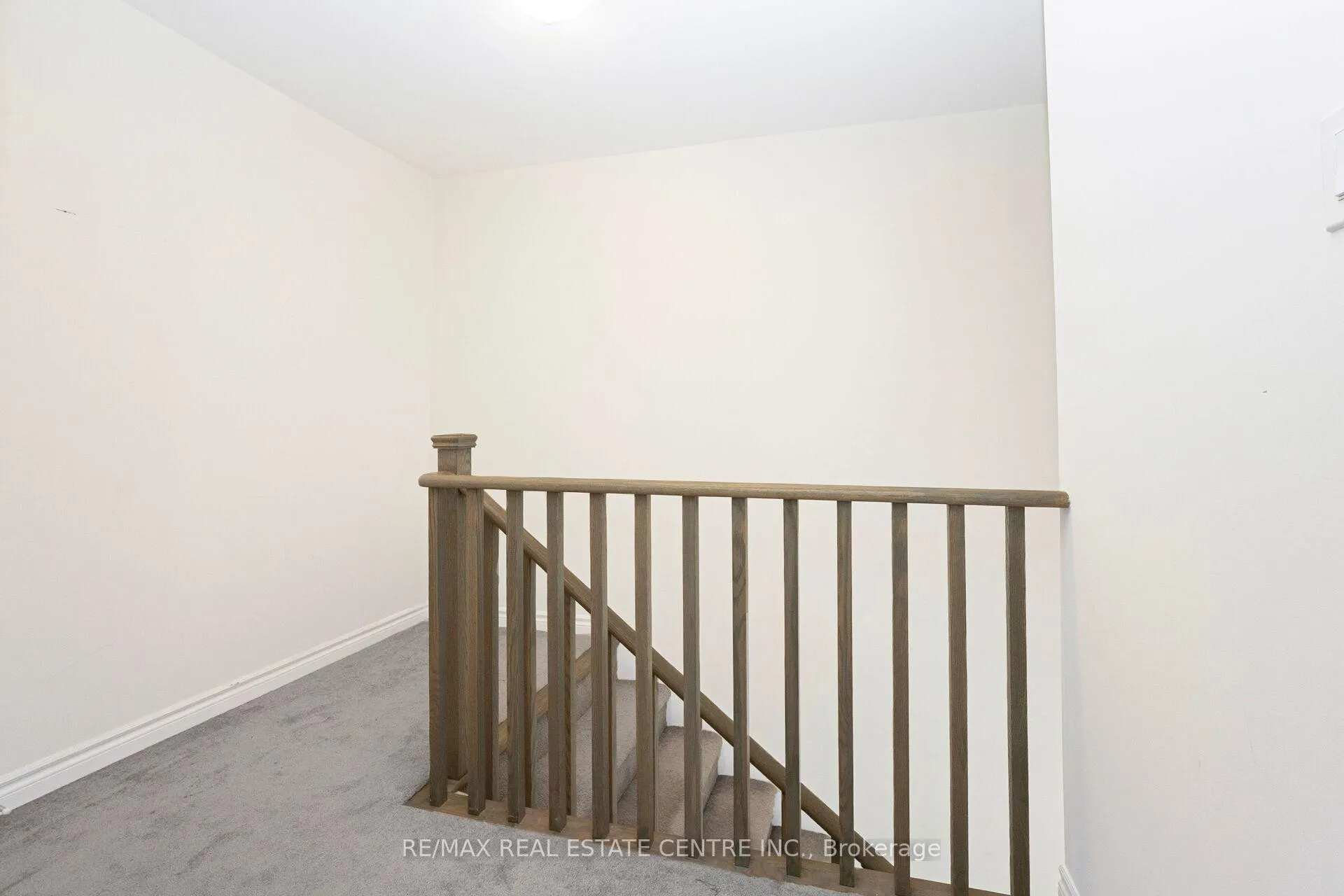 Photo 25 of Unit 43, 45 Knotsberry Circle, Brampton, Bram West — HOMEH