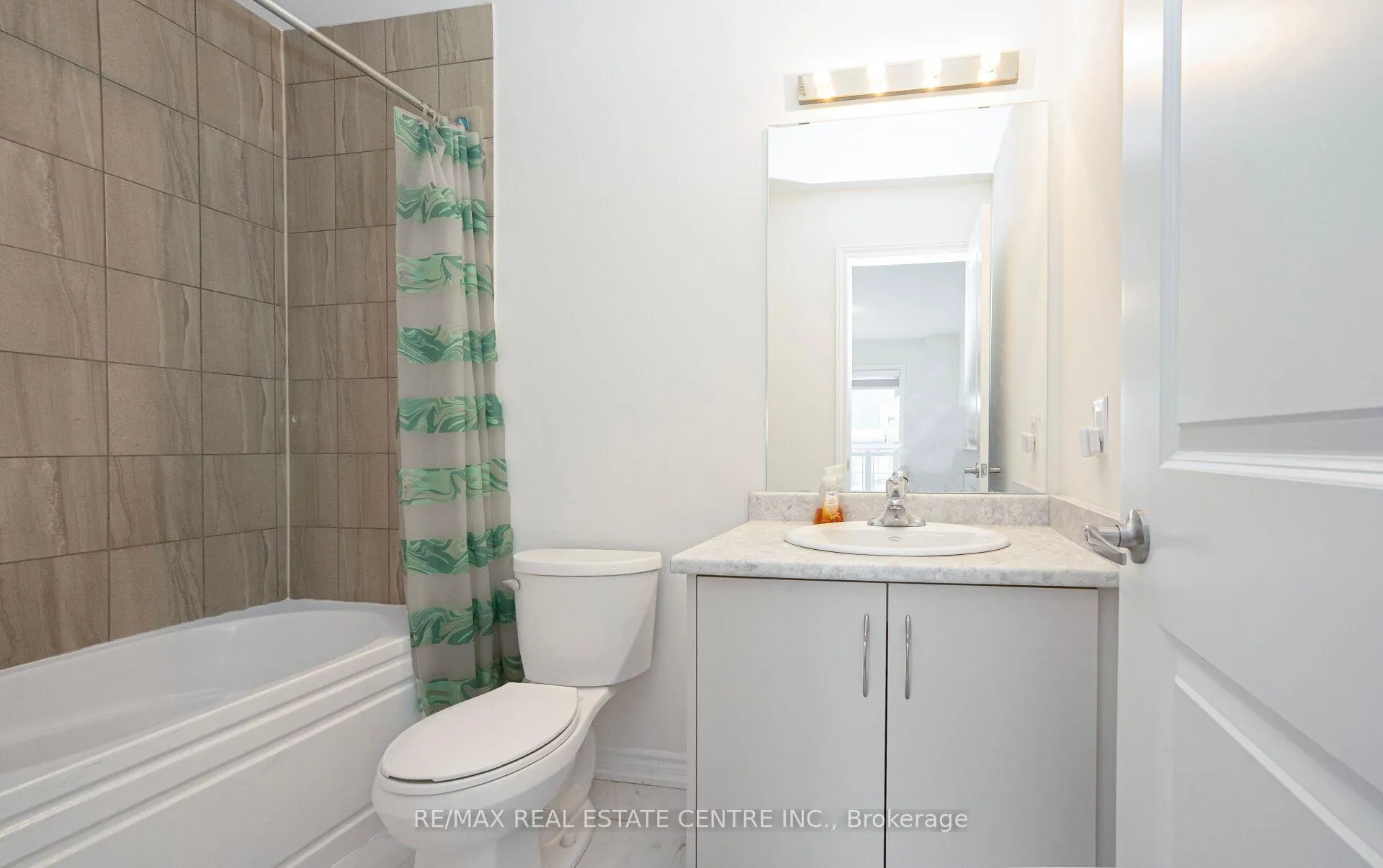 Photo 34 of Unit 43, 45 Knotsberry Circle, Brampton, Bram West — HOMEH
