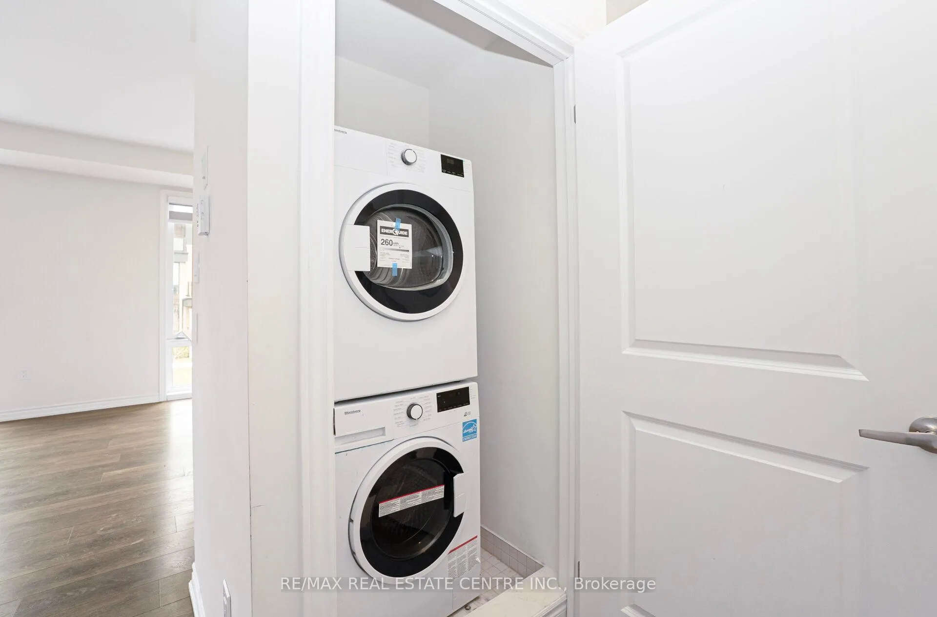 Photo 35 of Unit 43, 45 Knotsberry Circle, Brampton, Bram West — HOMEH