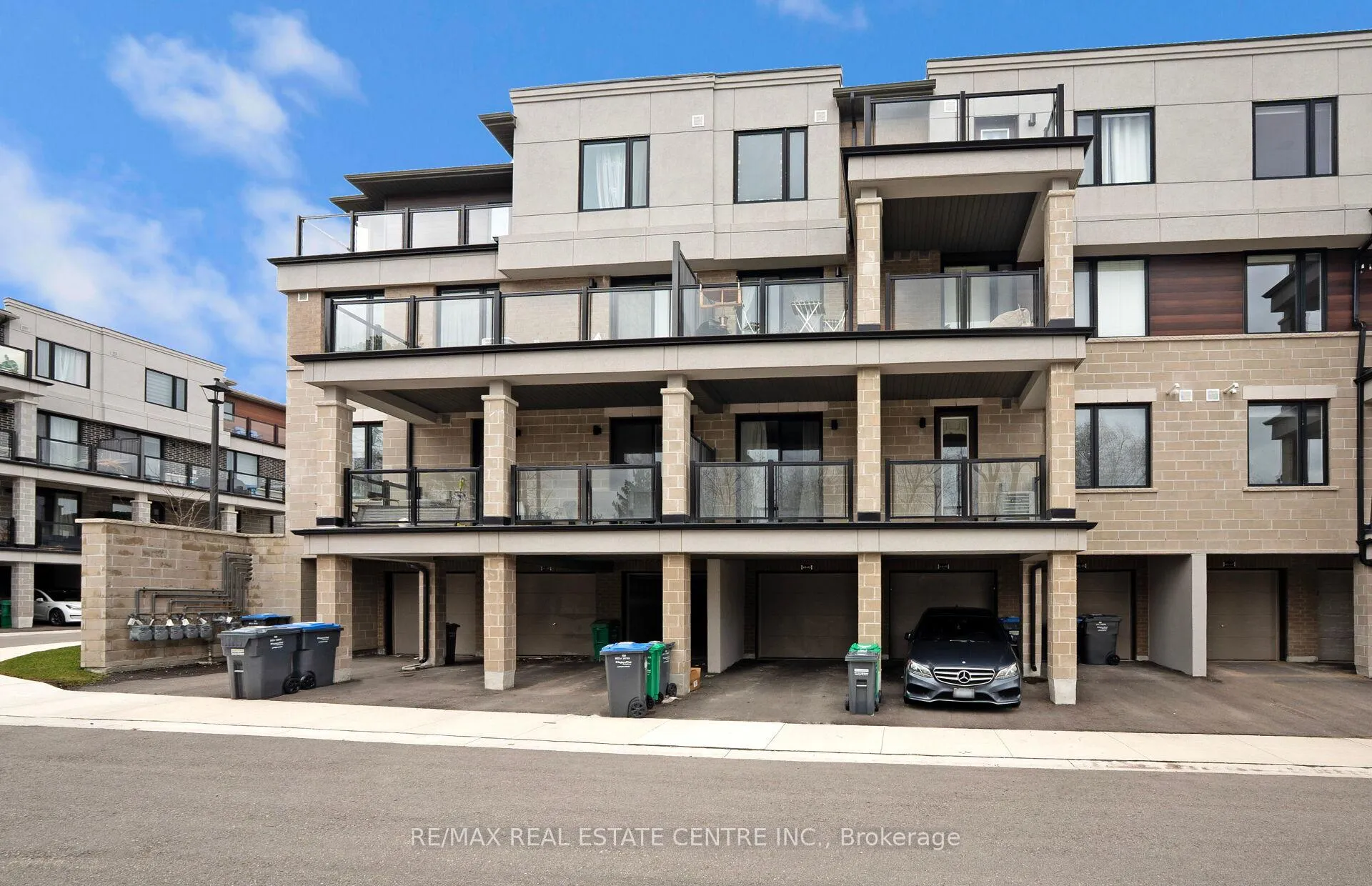 Photo 38 of Unit 43, 45 Knotsberry Circle, Brampton, Bram West — HOMEH