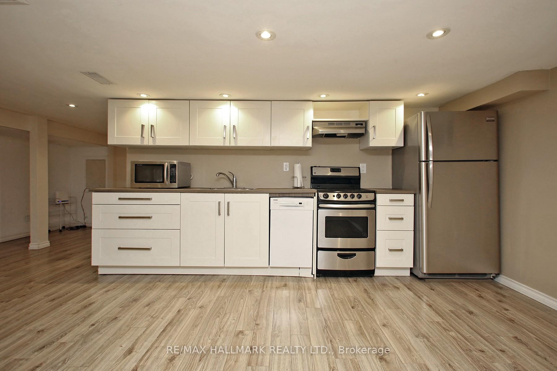 Photo 2 of 12 Elward Boulevard, Scarborough, Oakridge — HOMEH