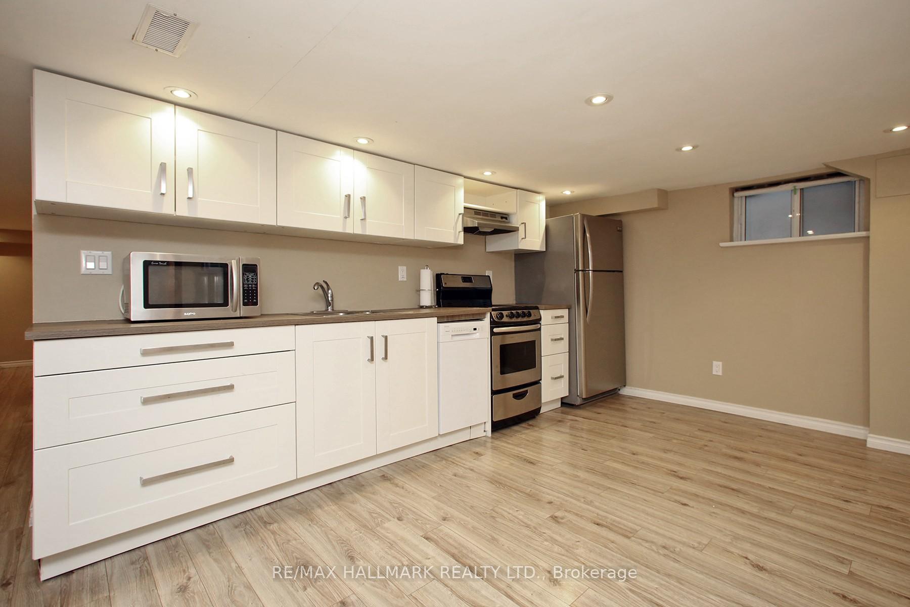 Photo 3 of 12 Elward Boulevard, Scarborough, Oakridge — HOMEH