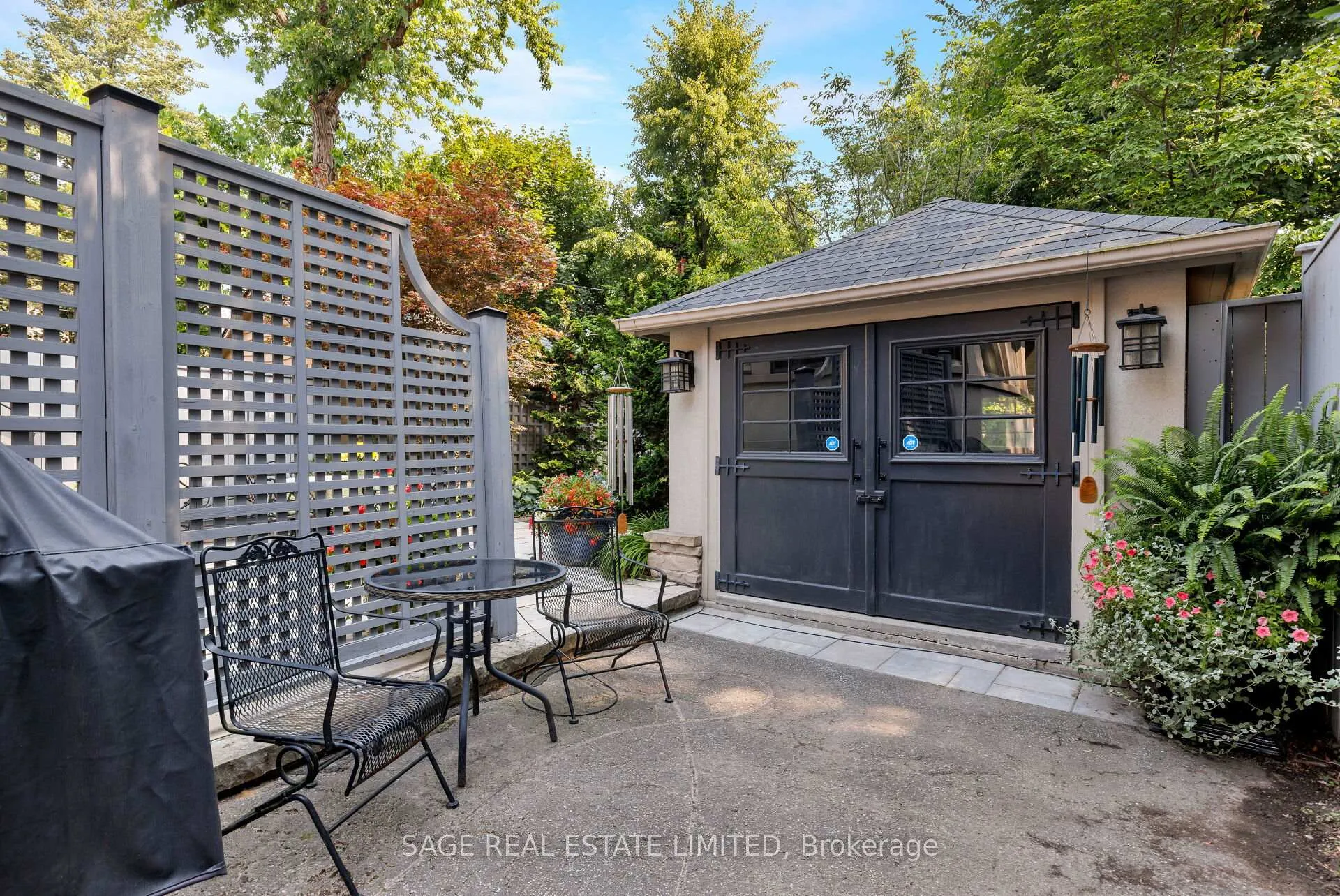 Photo 24 of 35 Grenview Boulevard N, Etobicoke, Kingsway South — HOMEH