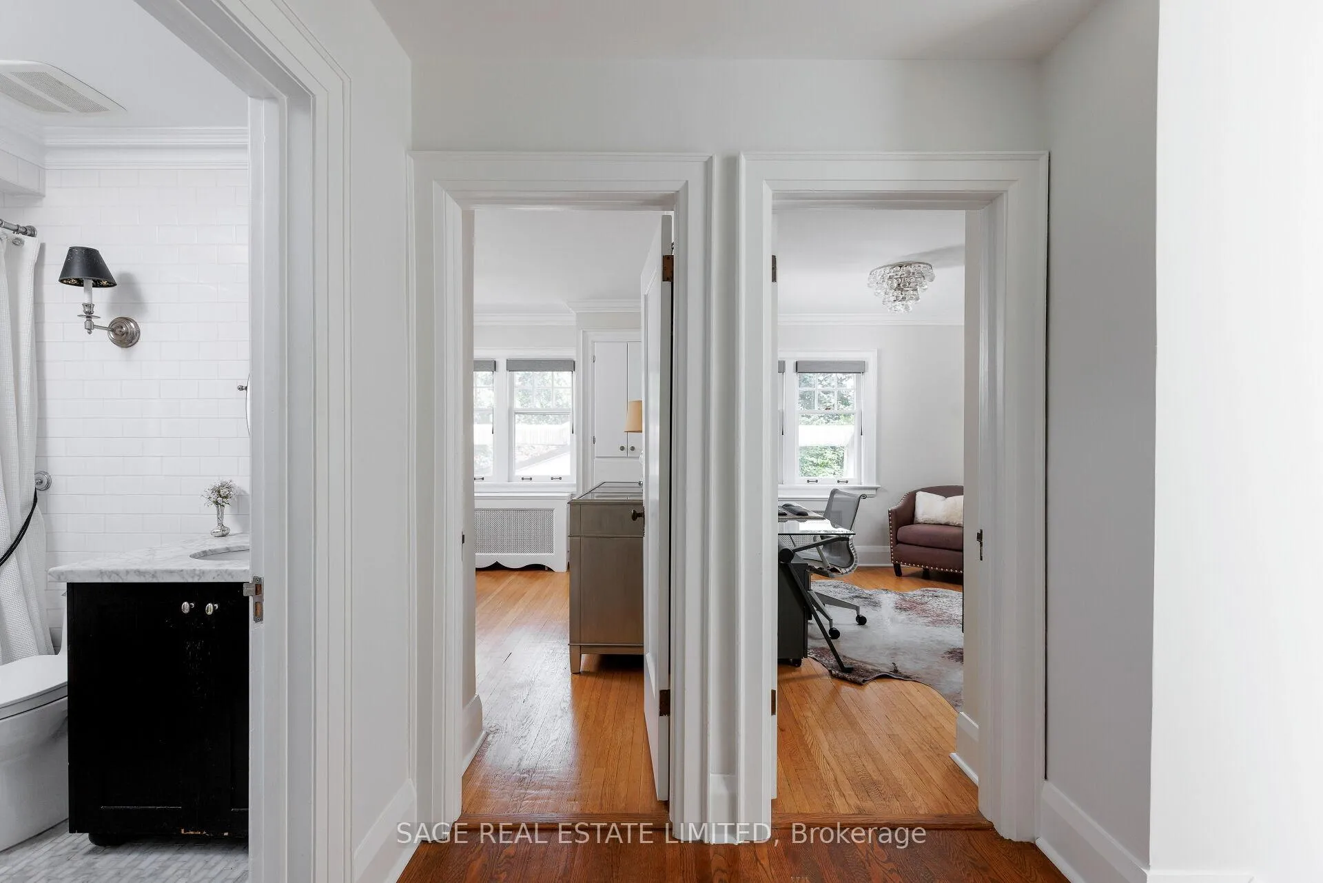 Photo 36 of 35 Grenview Boulevard N, Etobicoke, Kingsway South — HOMEH
