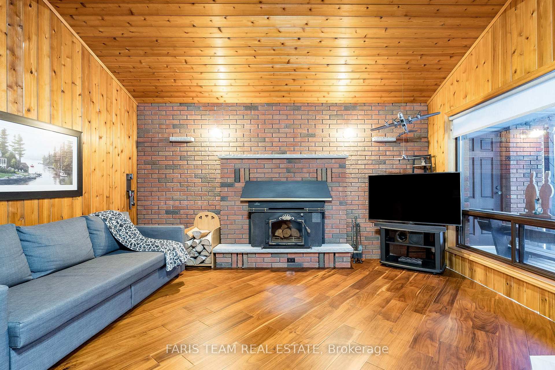 Photo 4 of 8 Celestine Court, Tiny, Rural Tiny — HOMEH