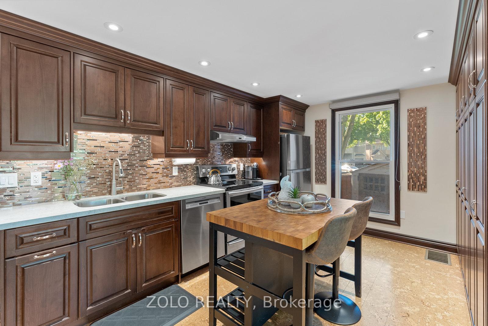Photo 9 of 2 Natal Avenue, Scarborough, Birchcliffe-Cliffside — HOMEH