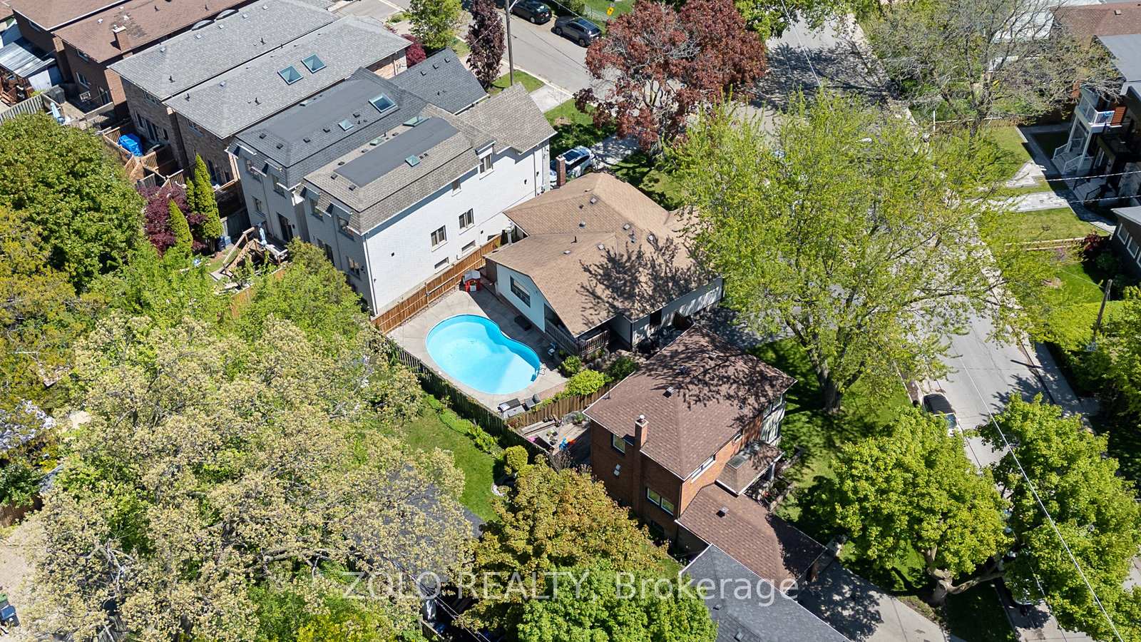 Photo 42 of 2 Natal Avenue, Scarborough, Birchcliffe-Cliffside — HOMEH