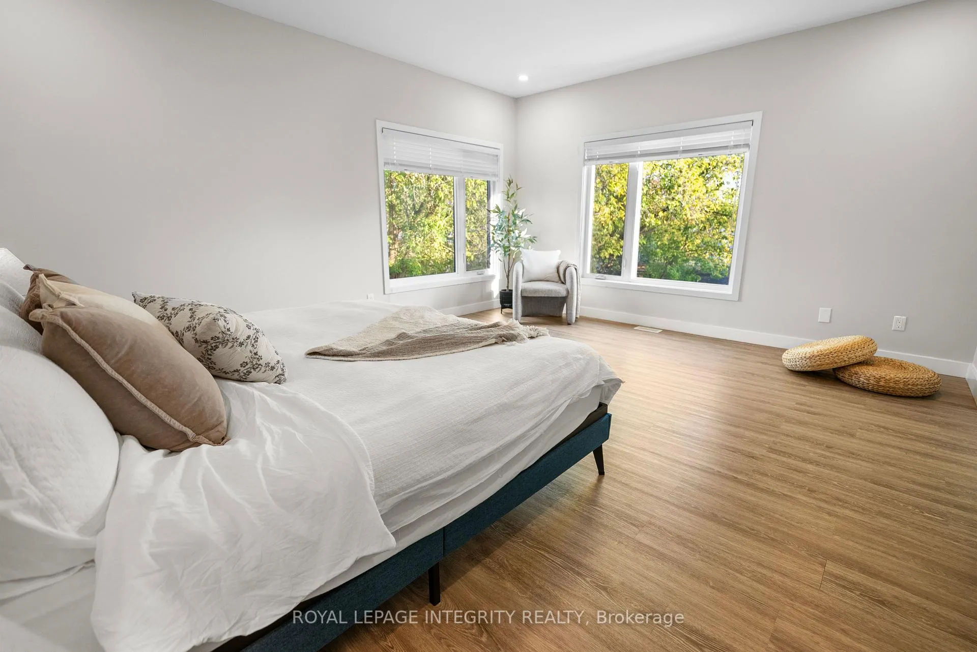 Photo 16 of Unit A & B, 247 Granville Street, Ottawa, Vanier — HOMEH