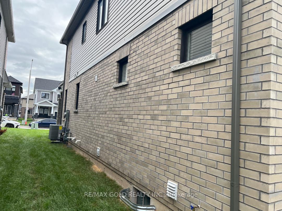 Photo 26 of 15 Blackberry Lane, Thorold, Hurricane/Merrittville — HOMEH