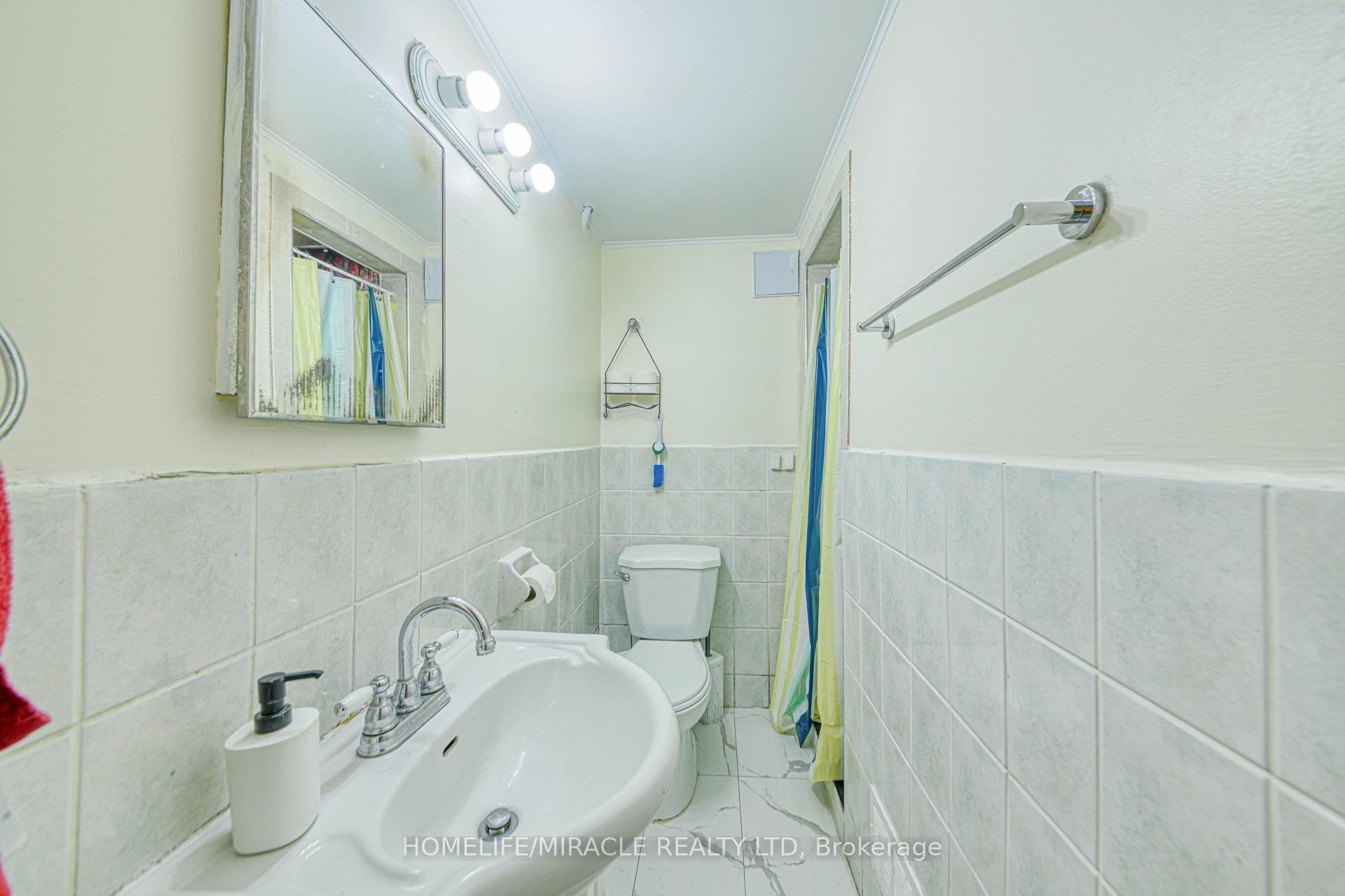 Photo 27 of 74 Mountland Drive, Scarborough, Woburn — HOMEH