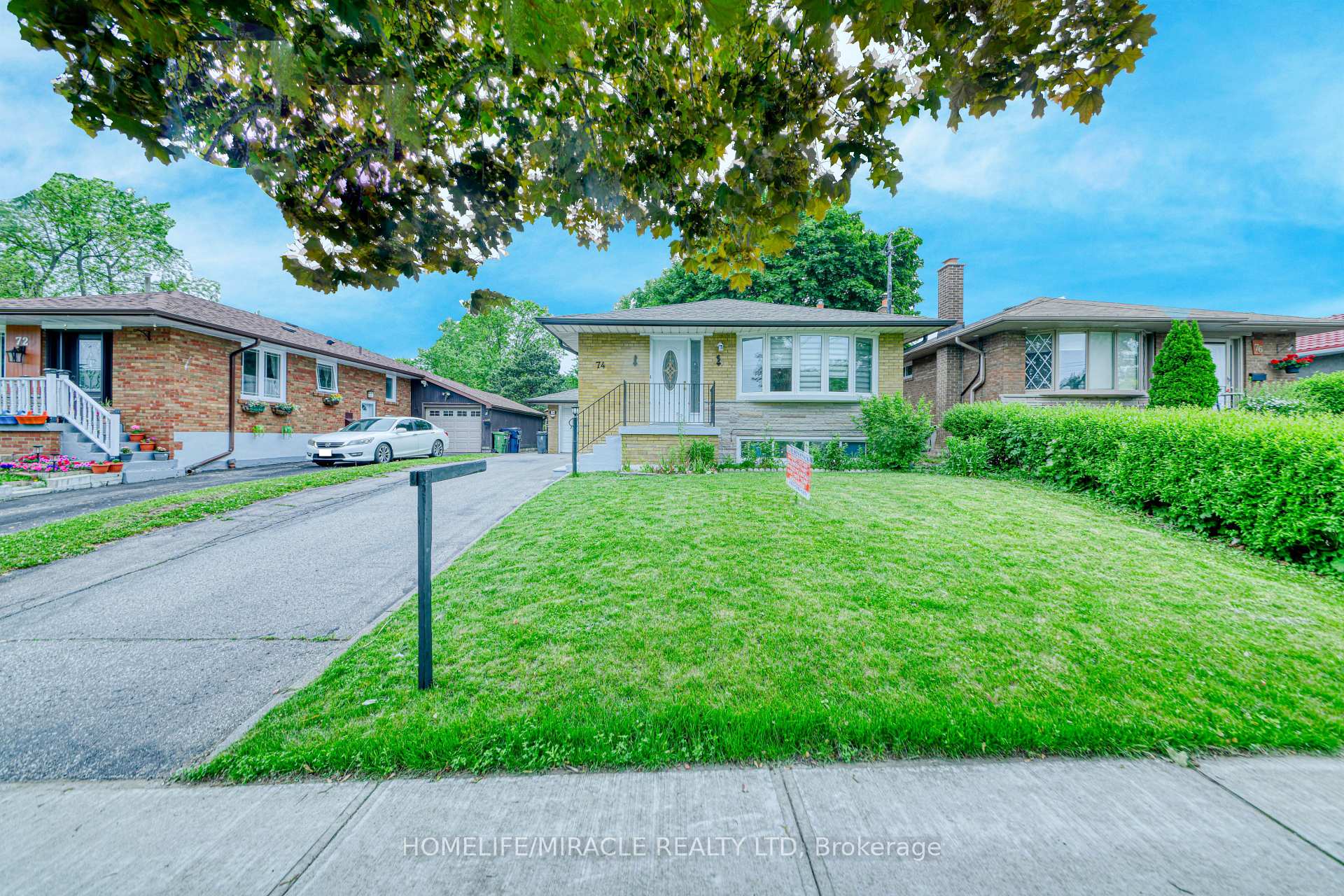Photo 29 of 74 Mountland Drive, Scarborough, Woburn — HOMEH