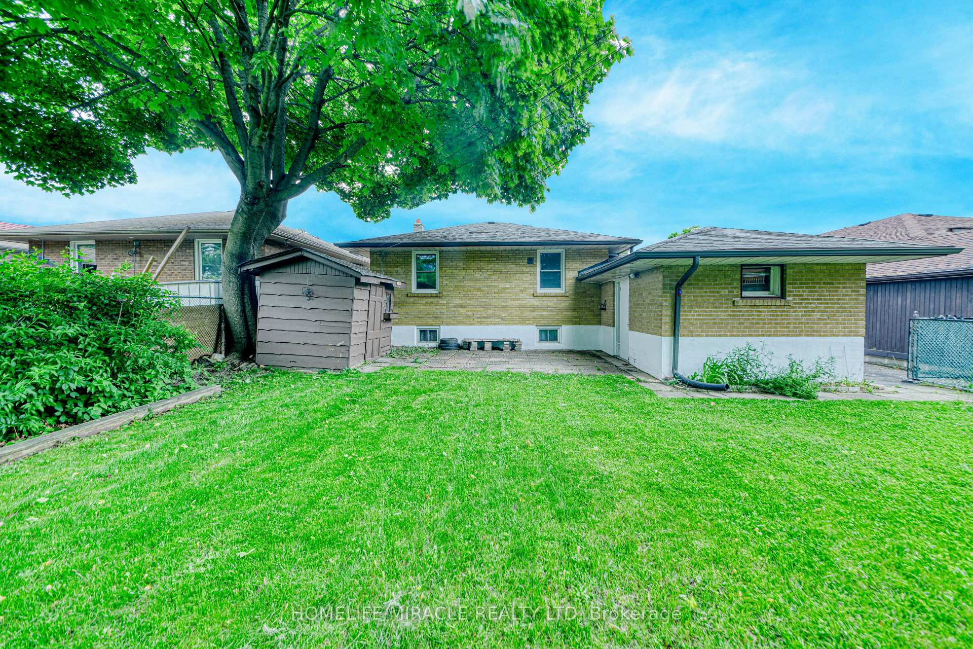 Photo 32 of 74 Mountland Drive, Scarborough, Woburn — HOMEH