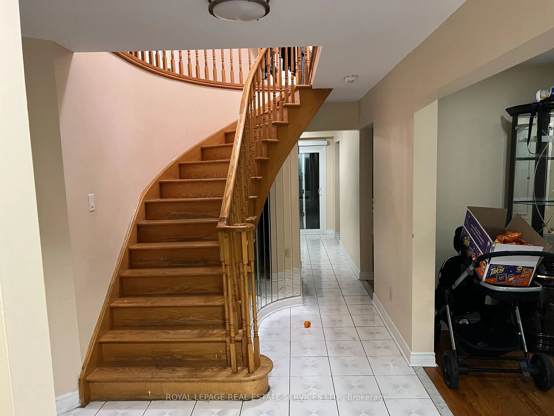 Photo 2 of 14 Songsparrow Drive S, Brampton, Fletcher's Creek South — HOMEH
