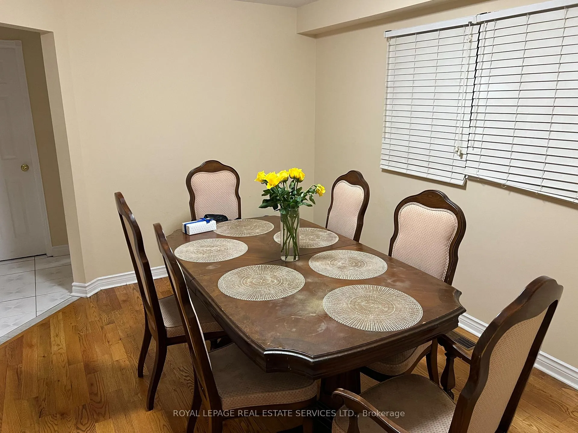 Photo 4 of 14 Songsparrow Drive S, Brampton, Fletcher's Creek South — HOMEH