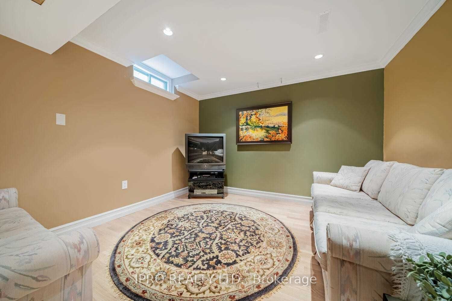 Photo 23 of 551 Roseheath Drive, Milton, Bronte Meadows — HOMEH