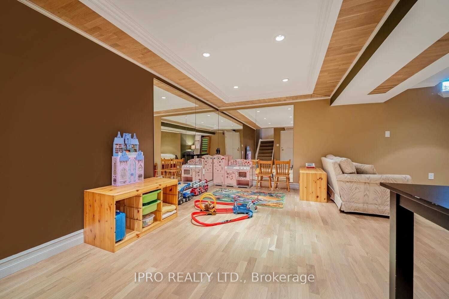 Photo 24 of 551 Roseheath Drive, Milton, Bronte Meadows — HOMEH
