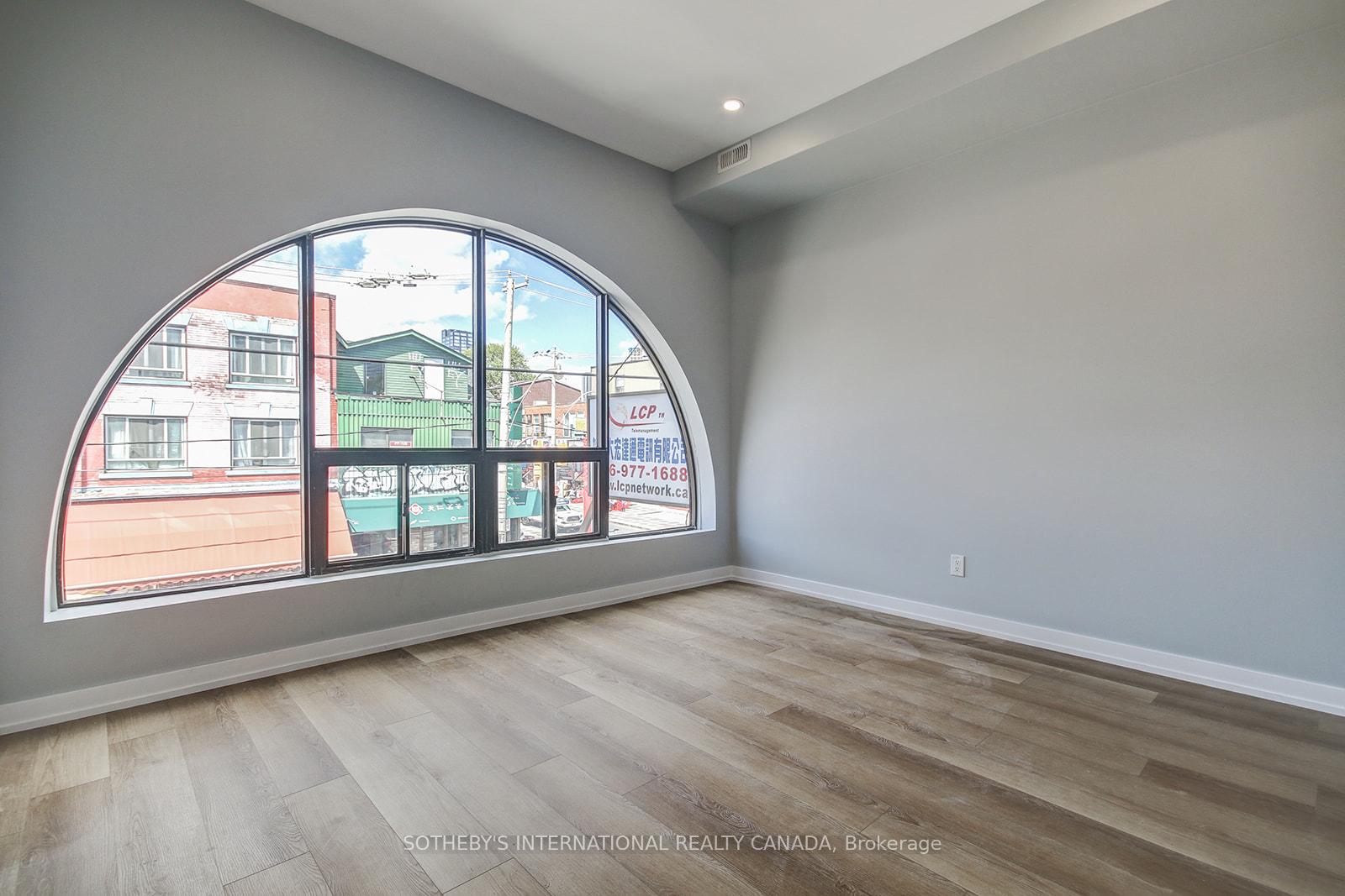 Photo 8 of Unit 2, 453 Dundas Street W, Toronto, Kensington-Chinatown — HOMEH
