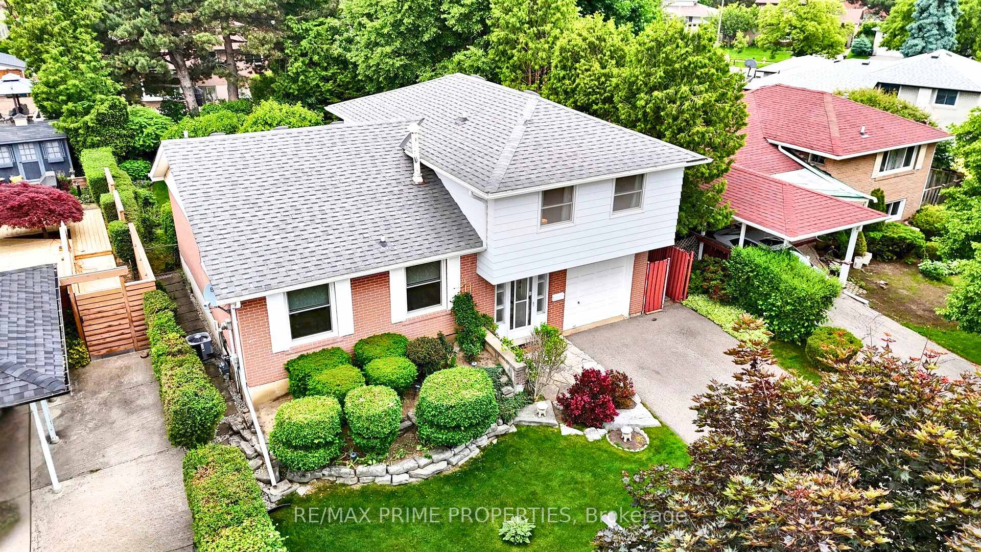 Photo 1 of 64 Highcourt Crescent, Scarborough, Woburn — HOMEH