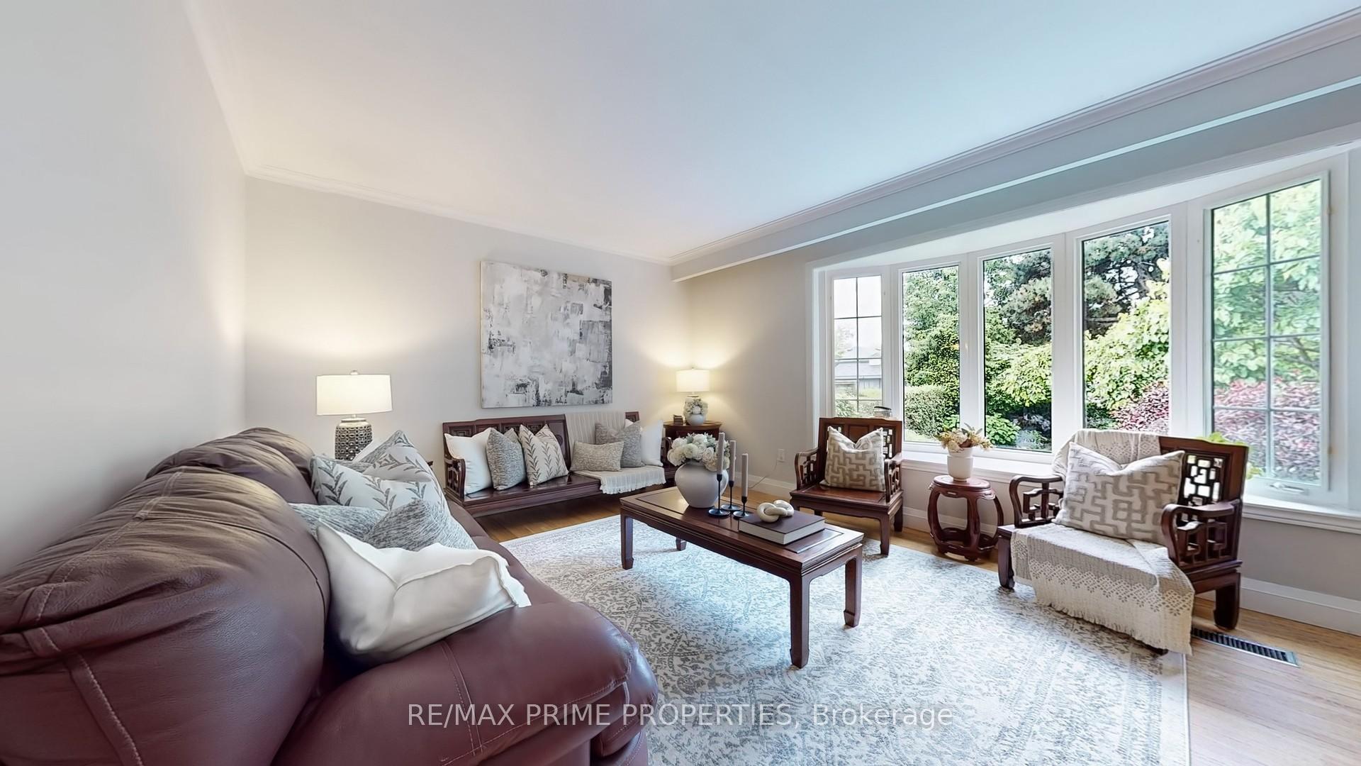 Photo 8 of 64 Highcourt Crescent, Scarborough, Woburn — HOMEH